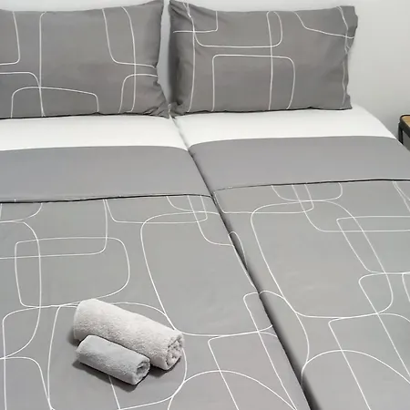 New Bb 15 Min By Train From Venice Historic Bed and breakfast